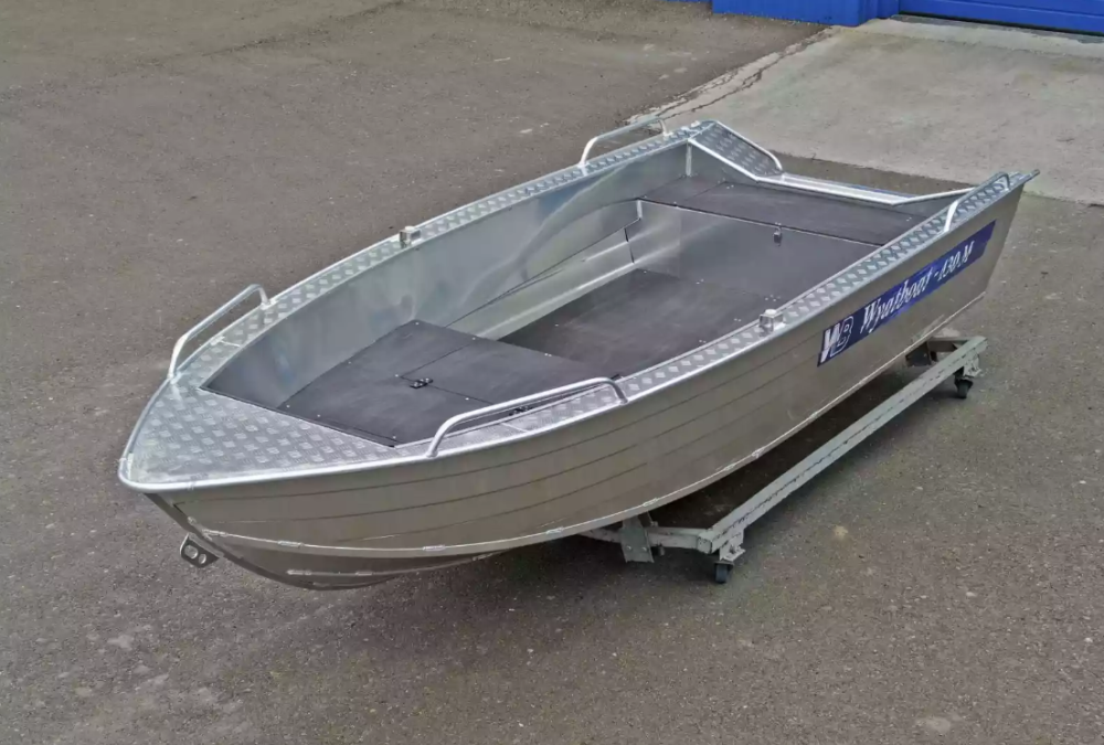 Алюминиевая лодка  Wyatboat-430М FISH в Копейске