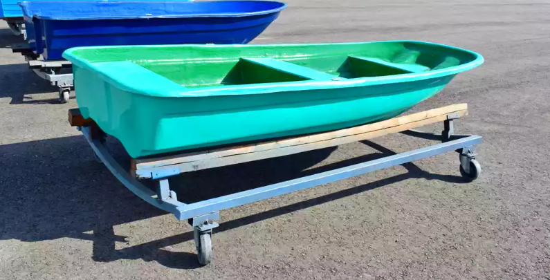 Стеклопластиковая лодка Старт (тримаран) в Копейске