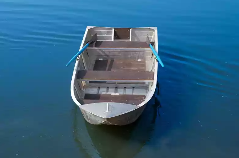 Алюминиевая лодка Вятка-Профи 32 в Копейске