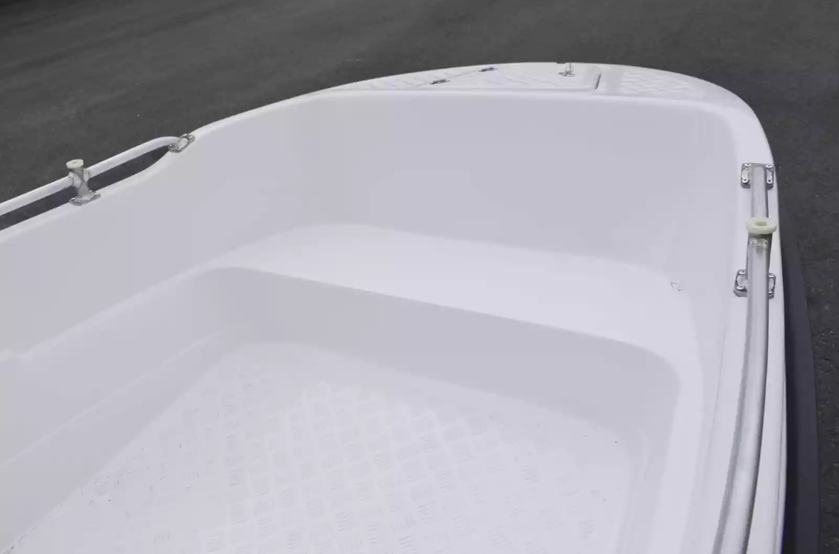 Стеклопластиковая лодка Пингвин New (тримаран) в Копейске