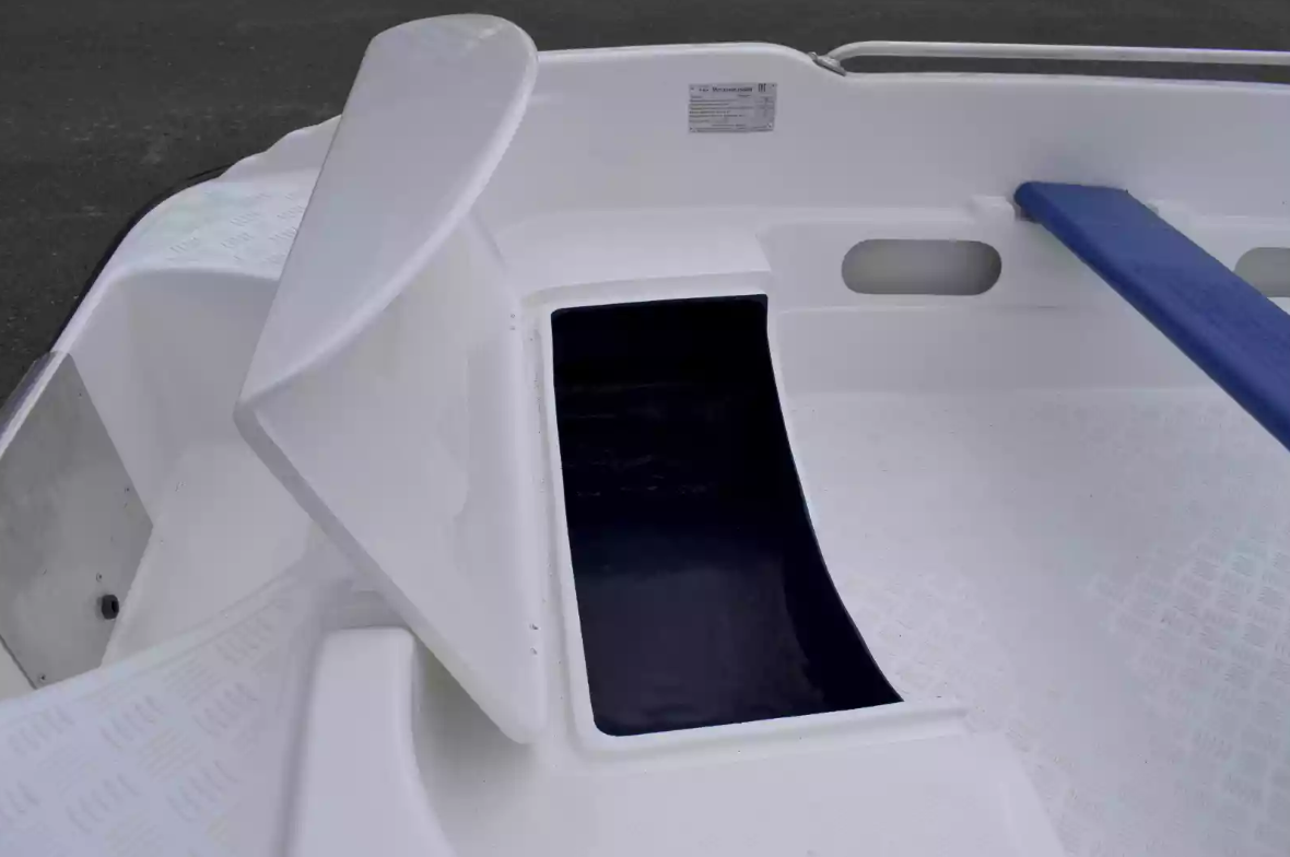 Стеклопластиковая лодка Пингвин New (тримаран) в Копейске