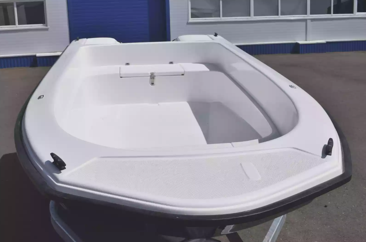 Стеклопластиковая лодка Wyatboat 430 тримаран в Копейске