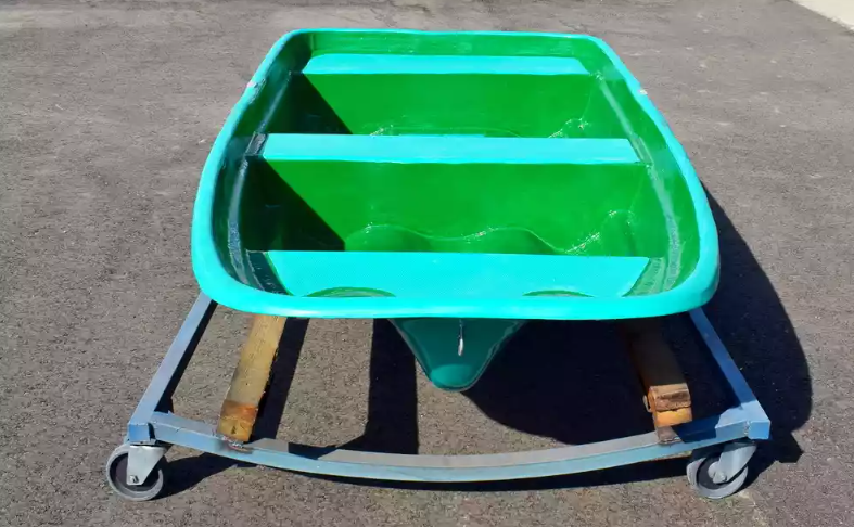 Стеклопластиковая лодка Старт (тримаран) в Копейске