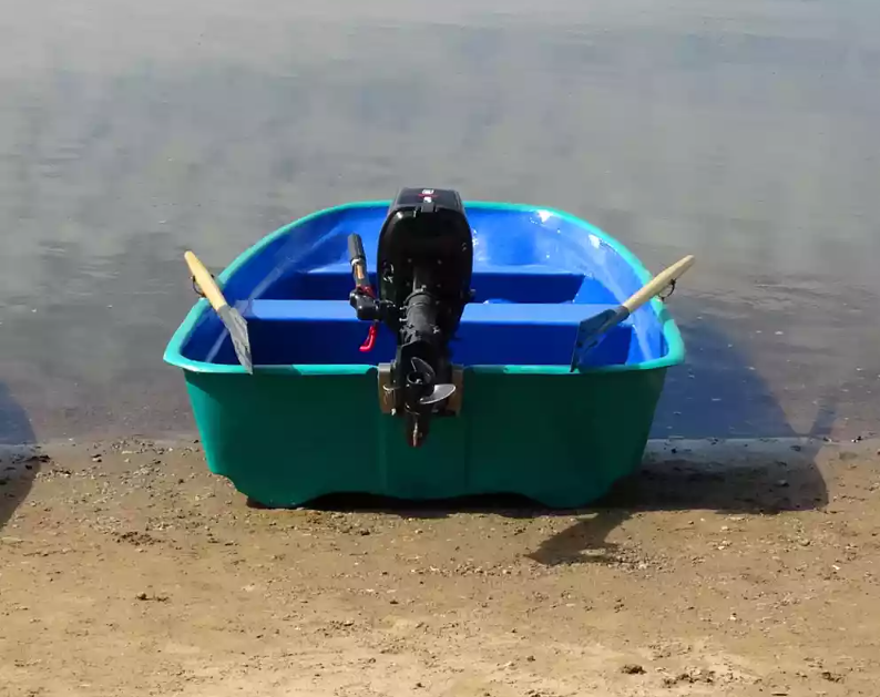 Стеклопластиковая лодка Старт (тримаран) в Копейске