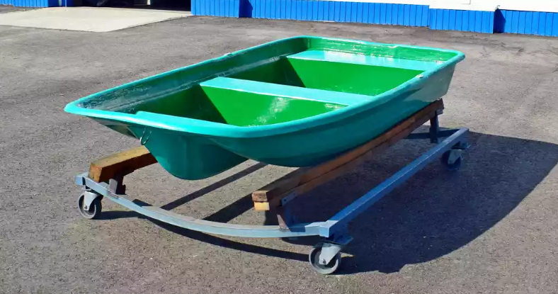 Стеклопластиковая лодка Старт (тримаран) в Копейске