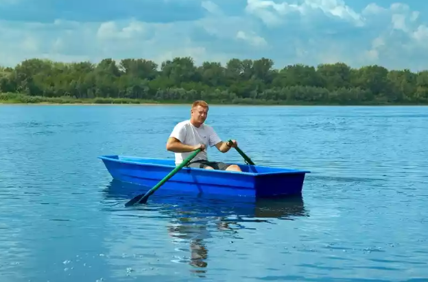 Стеклопластиковая лодка Малютка в Копейске