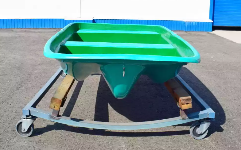 Стеклопластиковая лодка Старт (тримаран) в Копейске