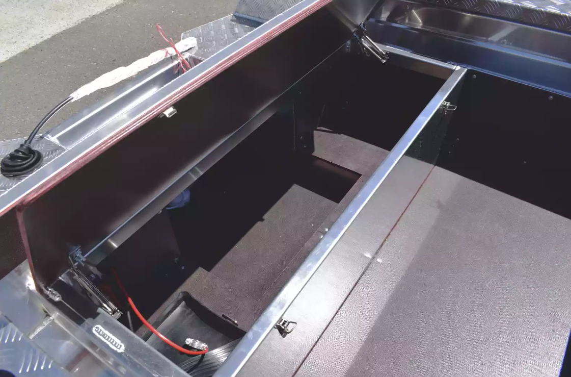 Алюминиевая лодка Wyatboat-390 DCM в Копейске