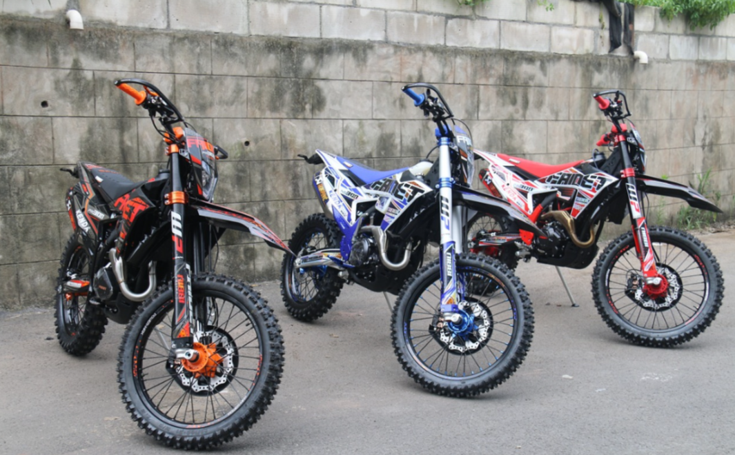 Кроссовый мотоцикл FAIDET NC300S ULTRA WP в Копейске