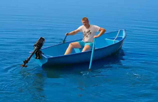 Стеклопластиковая лодка Омуль в Копейске