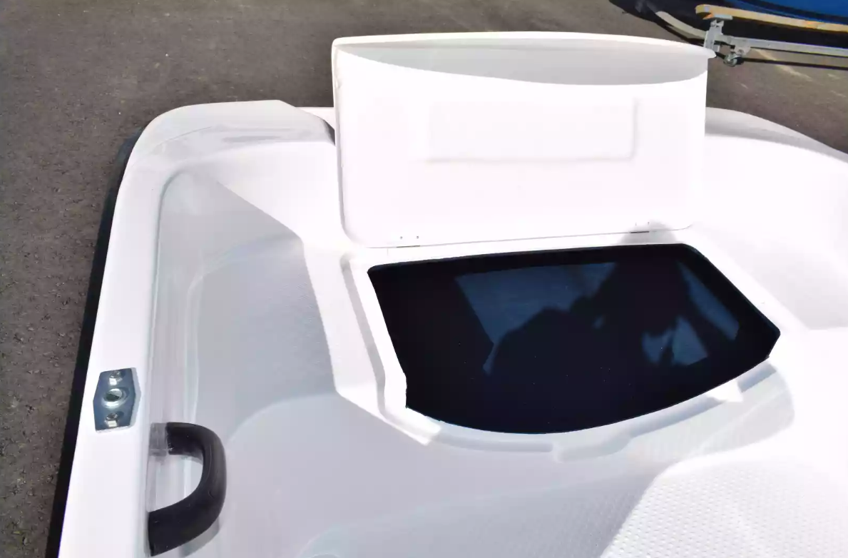 Стеклопластиковая лодка Пингвин (тримаран) в Копейске