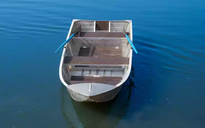 Алюминиевая лодка Вятка-Профи 37 в Копейске