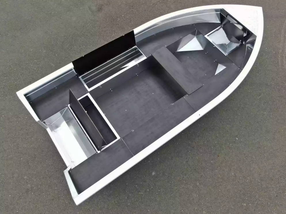 Алюминиевая лодка  Неман-420 в Копейске