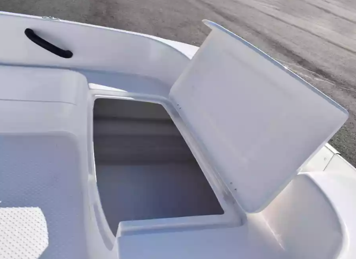 Стеклопластиковая лодка Пингвин (тримаран) в Копейске