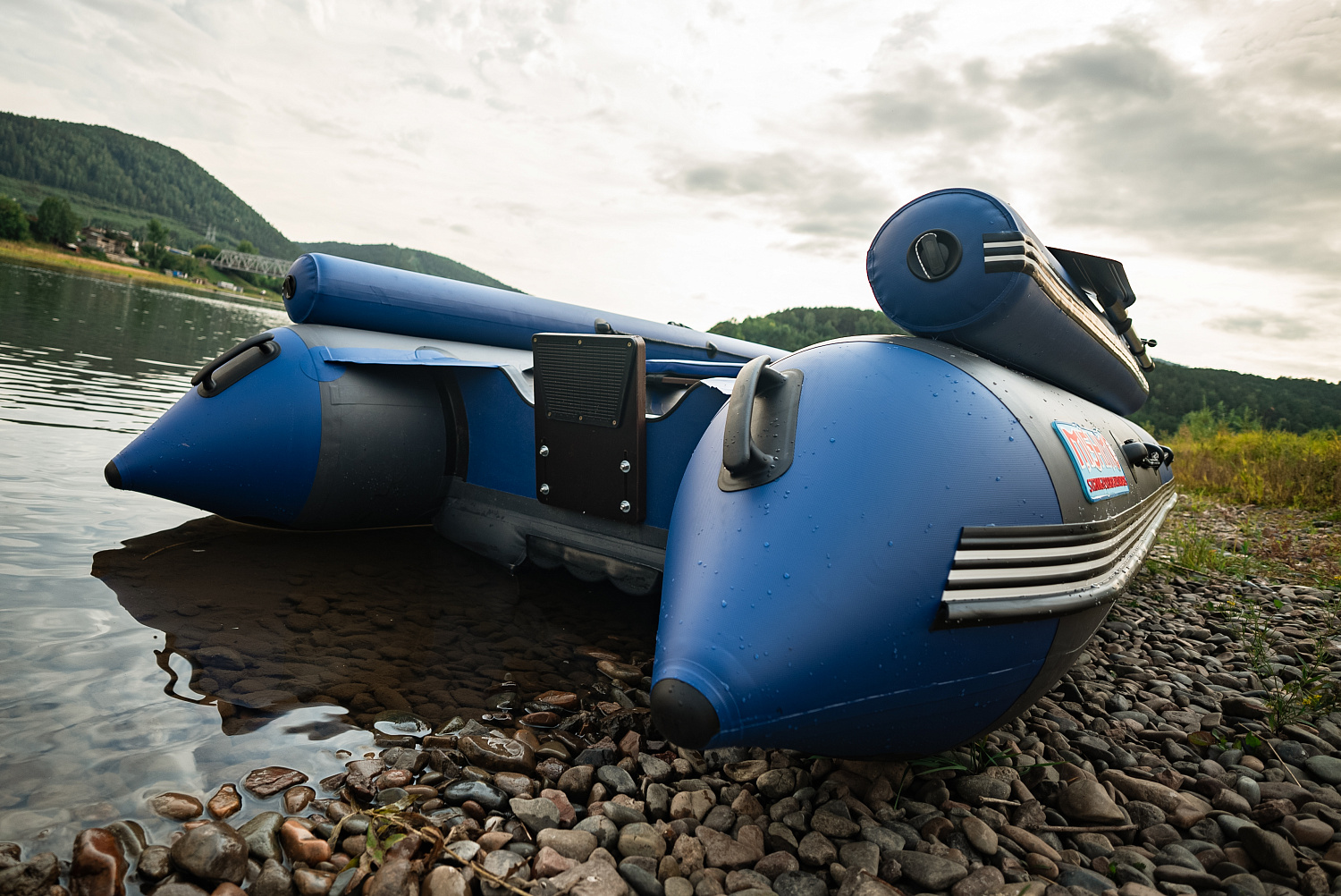 Лодка MISHIMO RIVER FJET PRO 430  под водомет в Копейске