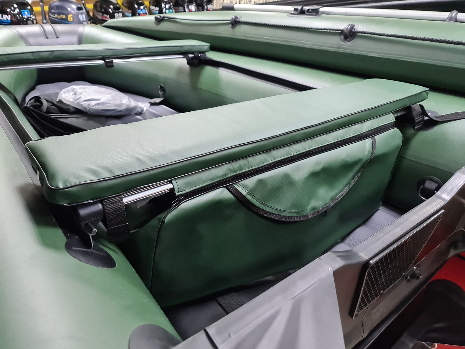 КОМПЛЕКТ МЯГКИХ НАКЛАДОК С СУМКОЙ ДЛЯ ЛОДОК 90Х20 ЗЕЛЕНЫЙ в Копейске