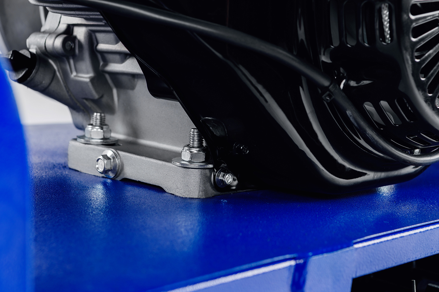 Мотобуксировщик SNOW DOG 17 с эл. запуском (DINKING) в Копейске