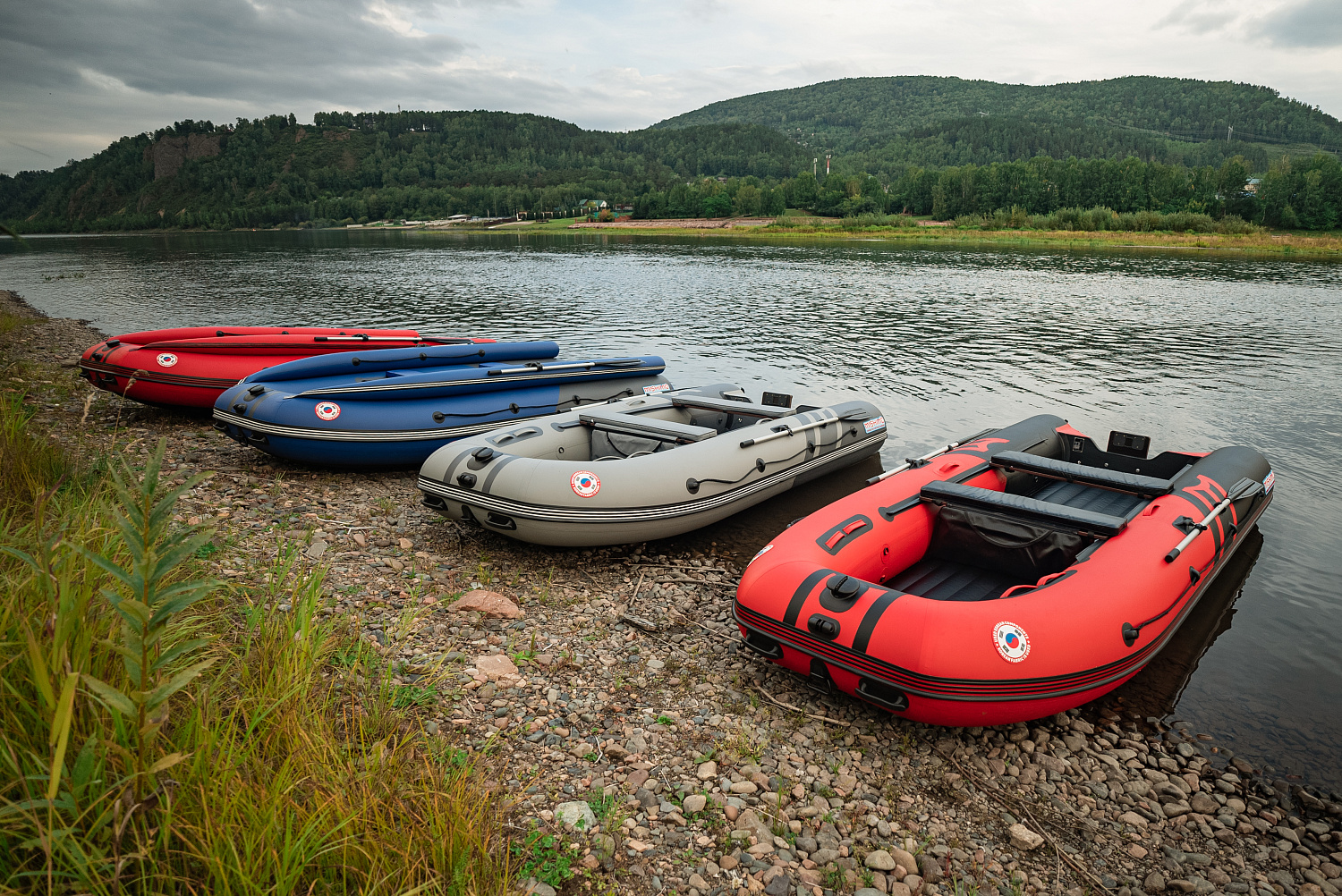 Лодка MISHIMO RIVER FJET PRO 430  под водомет в Копейске