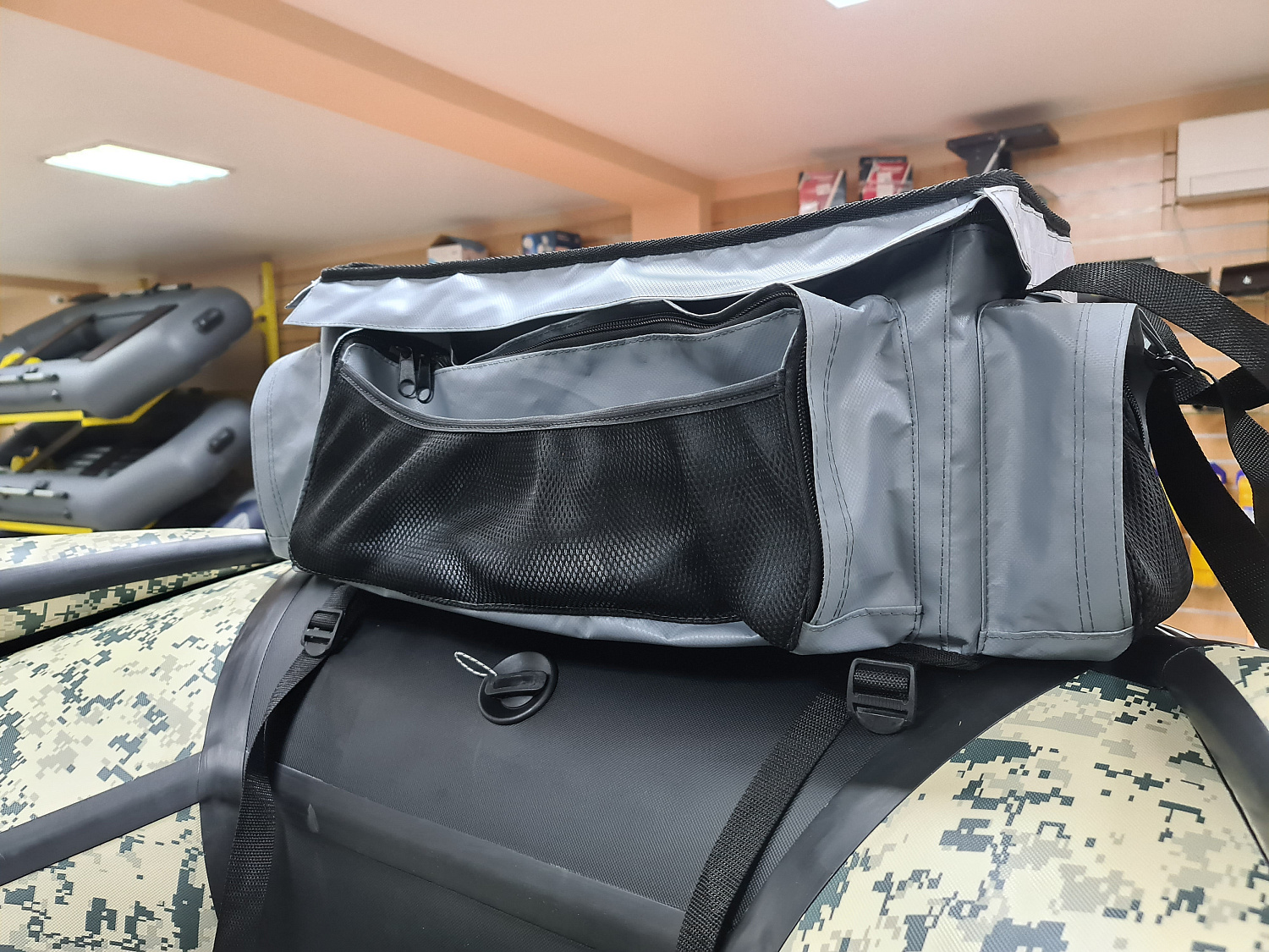 СУМКА ЛЮКС НА БАЛЛОН ДЛЯ ЛОДОК ПВХ 50Х25Х25 СМ в Копейске